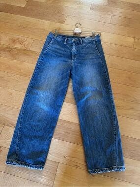 Vince Cropped Jeans 29 High Rise slight barrel leg, relaxed fit Blue